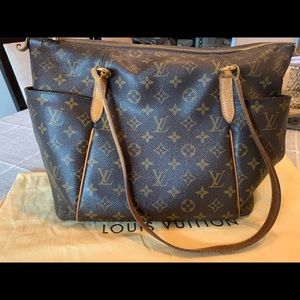 Authentic Louis Vuitton Totally MM Monogram
